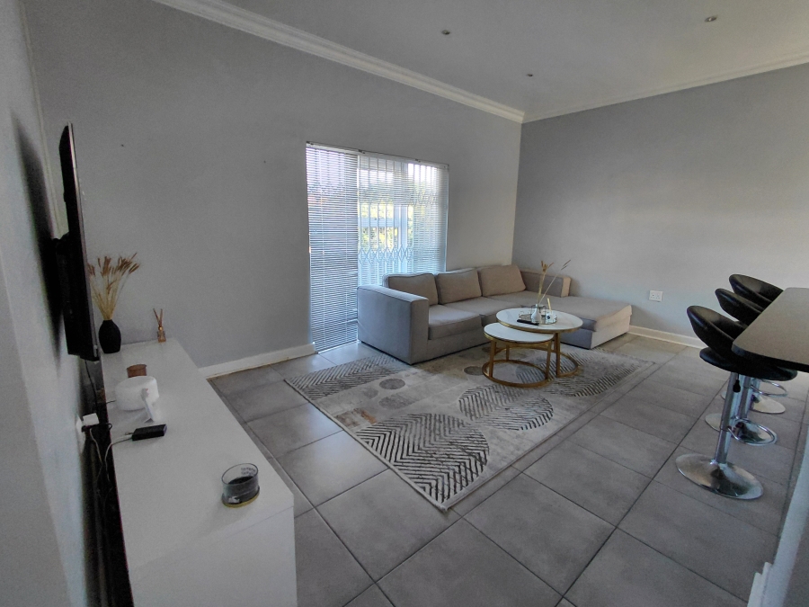 2 Bedroom Property for Sale in Humewood Eastern Cape